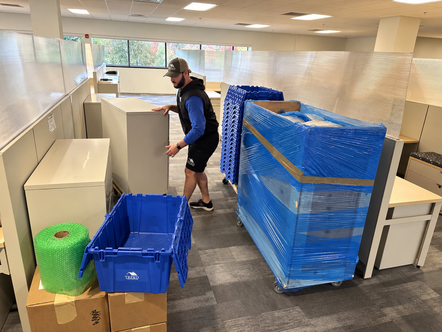 commercial-services-trend-moving-01